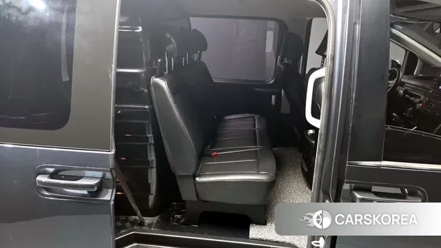 Hyundai Staria 2022 Серый из Кореи, фото 3