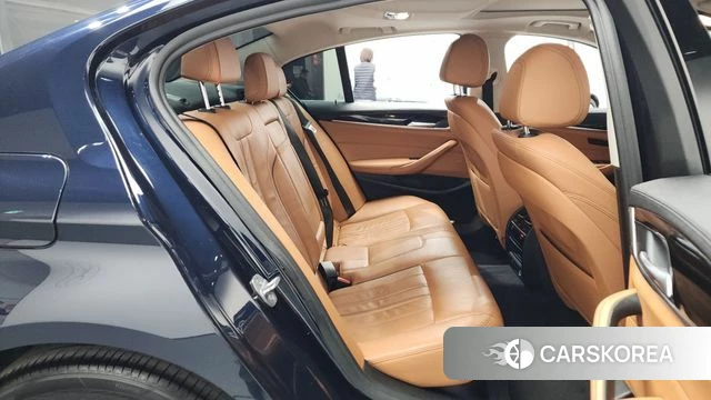 BMW 5 Series (G30) 2018 Синий из Кореи, фото 3