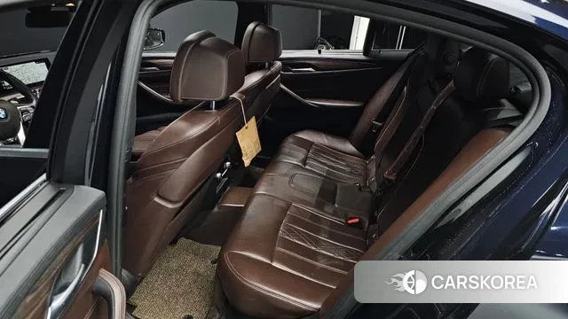 BMW 5 Series (G30) 2018 Черный из Кореи, фото 3