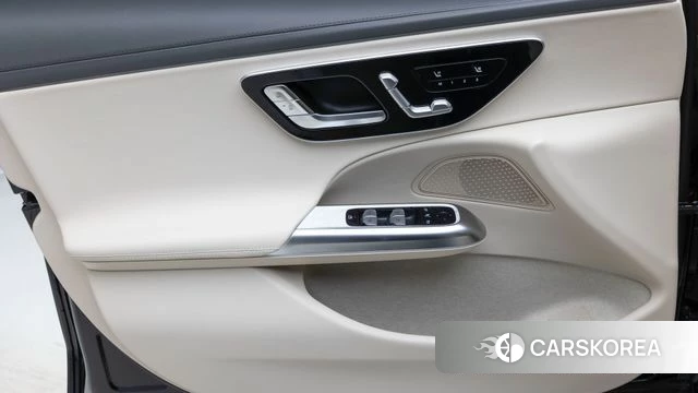 Mercedes-Benz E-Class W214 2026 Черный из Кореи, фото 3