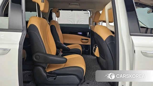 Kia Carnival 4th generation 2023 Белый из Кореи, фото 3