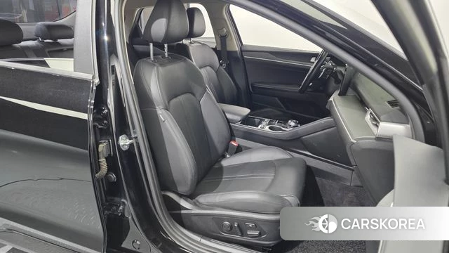 Kia K5 3rd generation 2021 Черный из Кореи, фото 3