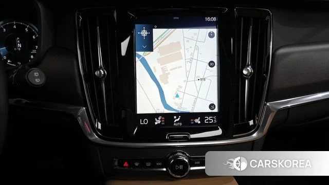 Volvo V90 Cross-Country 2018 Серебряный из Кореи, фото 3