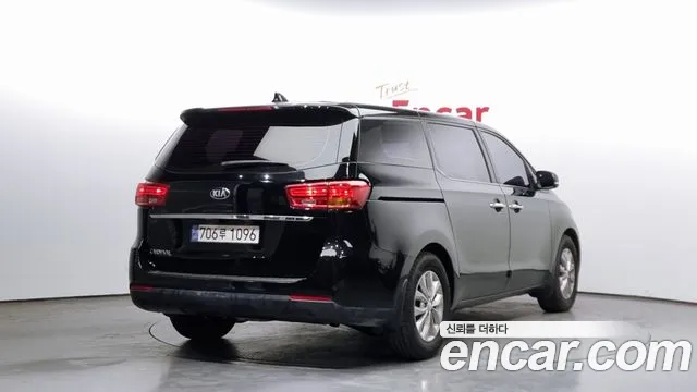 Kia The New Carnival 2018 Черный из Кореи, фото 3