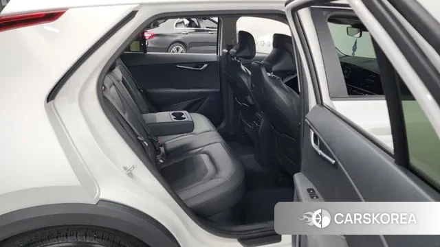 Kia Di Ol Nu Niro 2022 Белый из Кореи, фото 3