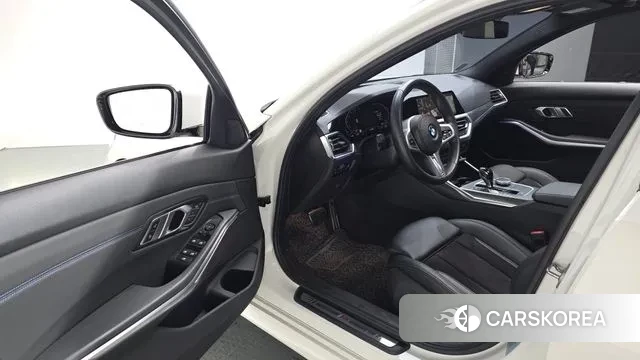 BMW 3 Series (G20) 2021 Белый из Кореи, фото 3