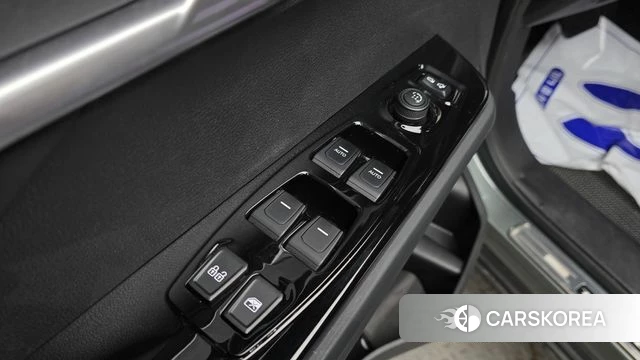 Ssangyong Torres 2023 Темно-зеленый из Кореи, фото 3