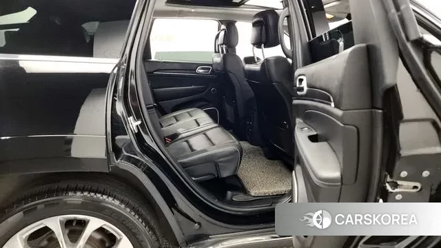Jeep Grand Cherokee id 3128974 из Кореи 3