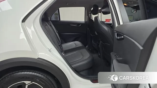 Kia Di Ol Nu Niro 2022 Белый из Кореи, фото 3