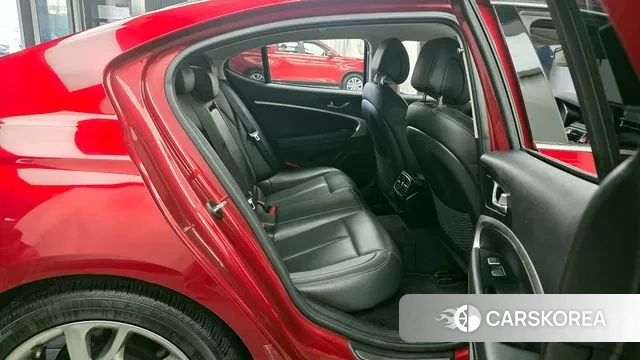 Genesis The New G70 2022 Красный из Кореи, фото 3