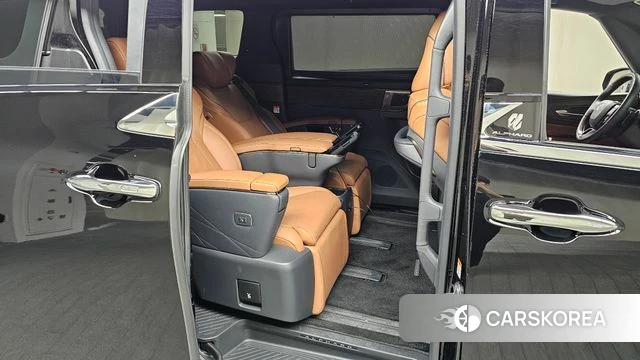 Toyota Alphard 4th Generation 2025 Черный из Кореи, фото 3
