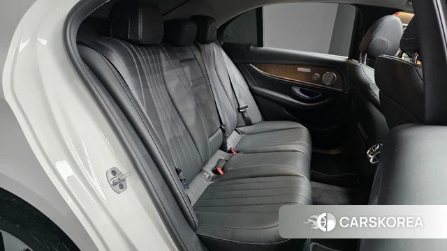 Mercedes-Benz E-Class W213 2020 Белый из Кореи, фото 3