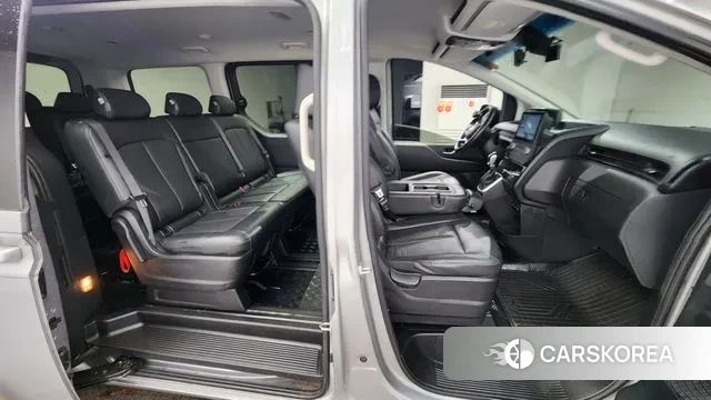 Hyundai Staria 2021 Серебряный из Кореи, фото 3