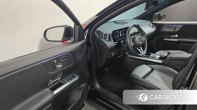 Mercedes-Benz GLA - Class H247 2021 Черный из Кореи, фото 3