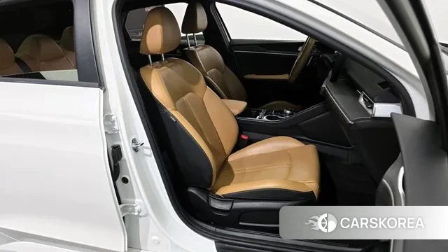 Kia K5 3rd generation 2021 Белый из Кореи, фото 3