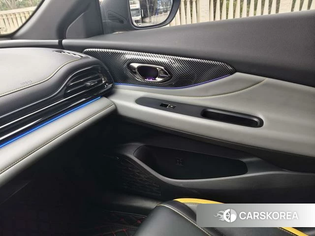 GAC Trumpchi Shadow Leopard 2022 Темно-серый из Китая, фото 3