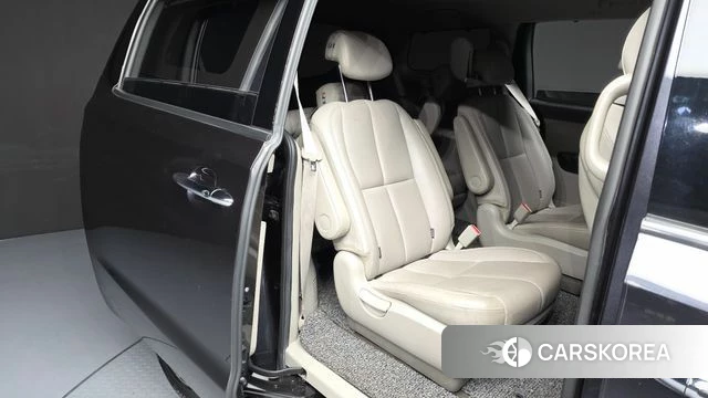 Kia The New Carnival 2018 Серый из Кореи, фото 3