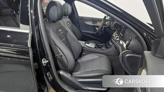 Mercedes-Benz E-Class W213 2022 Черный из Кореи, фото 3