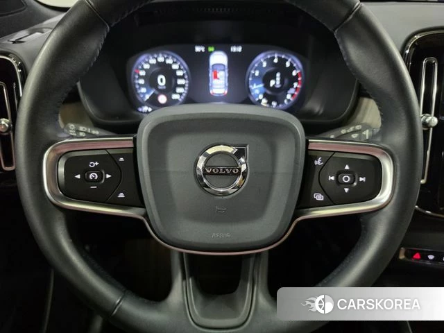 Volvo XC40 2020 Белый из Кореи, фото 3