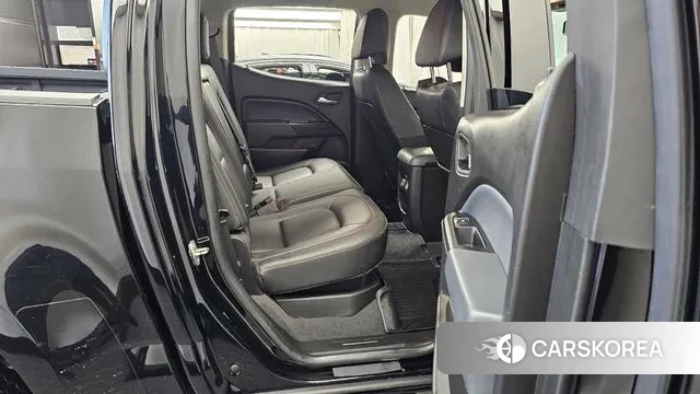 Chevrolet (GM Daewoo) Real New Colorado 2022 Черный из Кореи, фото 3