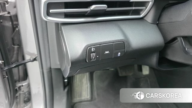 Hyundai Avante (CN7) 2020 Серебристо-серый из Кореи, фото 3
