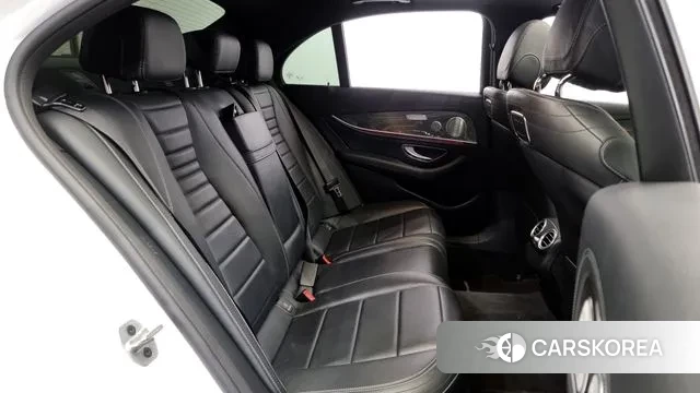 Mercedes-Benz E-Class W213 2019 Белый из Кореи, фото 3