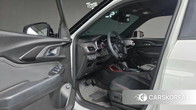 Chevrolet (GM Daewoo) Trailblazer 2021 Белый из Кореи, фото 3