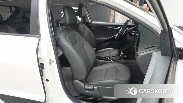 Kia Di Ol Nu Niro 2022 Белый из Кореи, фото 3