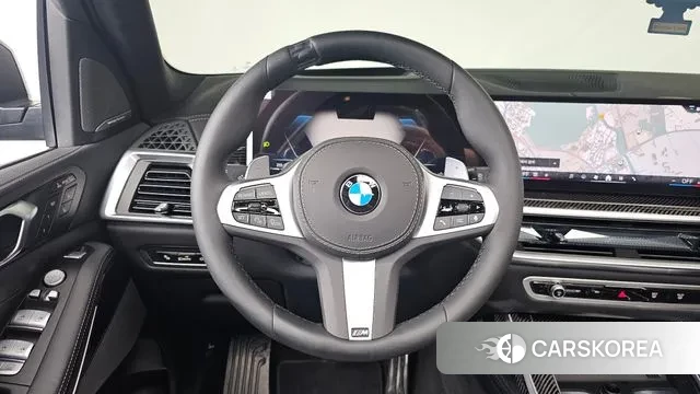 BMW X7 (G07) 2025 Черный из Кореи, фото 3