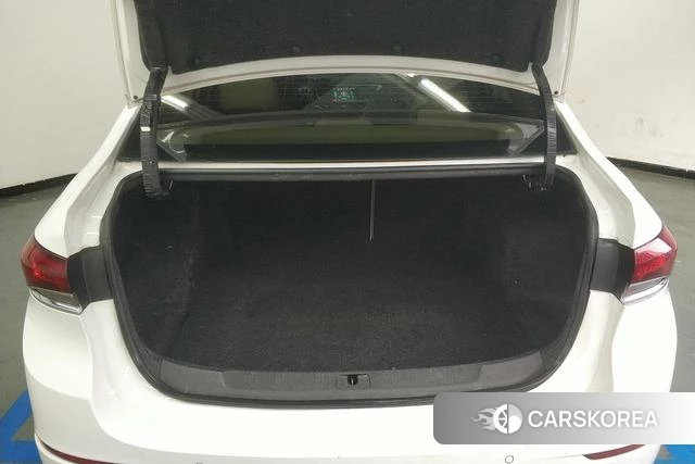 Buick Yinglang 2019 Белый из Китая, фото 3