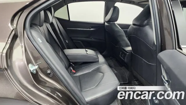 Toyota Camry (XV70) id 2694423 из Кореи 3