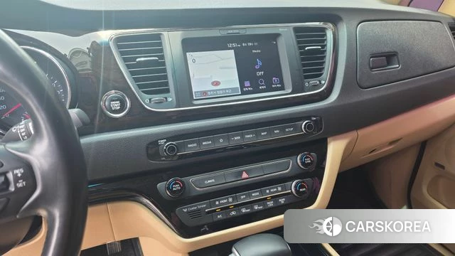 Kia The New Carnival 2019 Белый из Кореи, фото 3