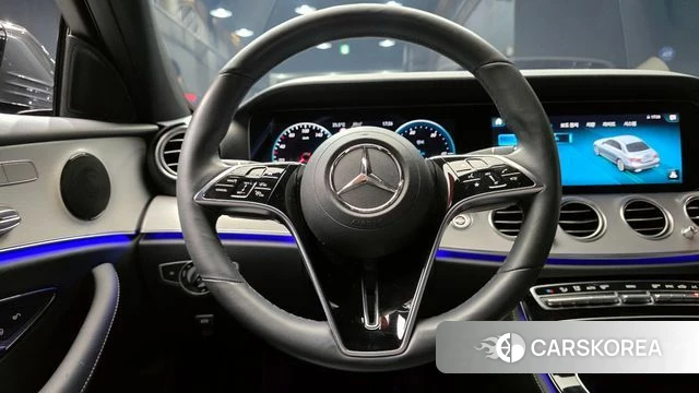 Mercedes-Benz E-Class W213 2021 Серый из Кореи, фото 3