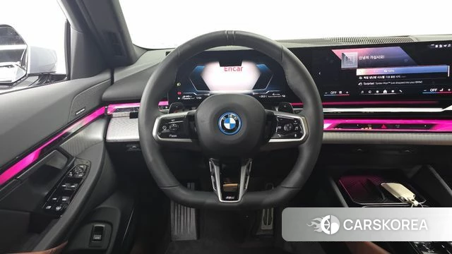 BMW 5 Series (G60) 2025 Светло-серебряный цвет из Кореи, фото 3