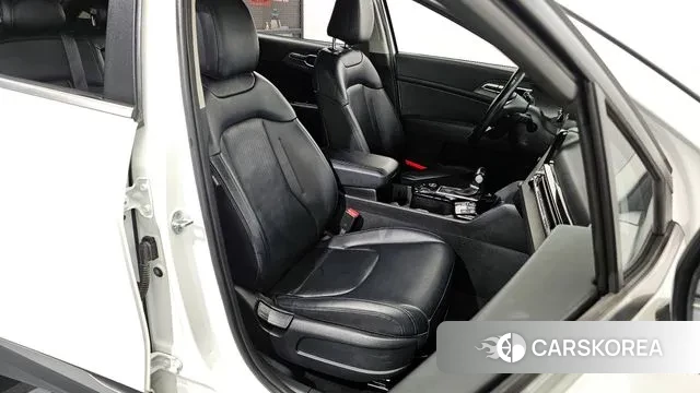 Kia Sportage 5th Generation 2021 Белый из Кореи, фото 3