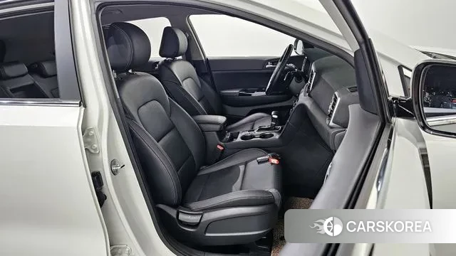 Kia Sportage 4th Generation 2018 Белый из Кореи, фото 3