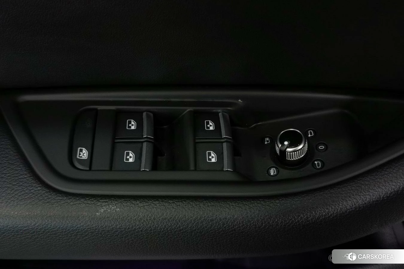 Audi A4L 2021 Белый из Китая, фото 3