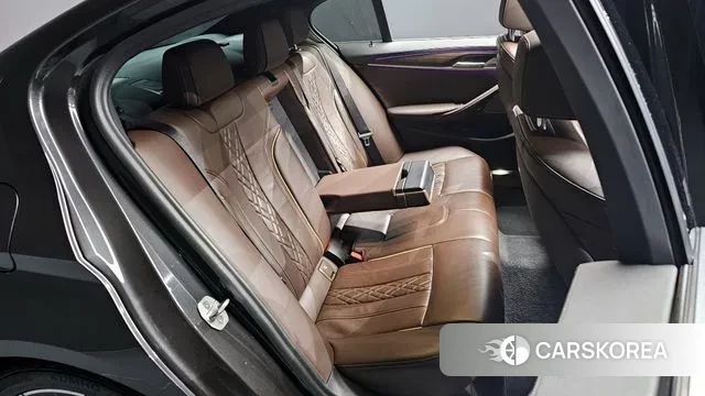 BMW 5 Series (G30) 2020 Черный из Кореи, фото 3