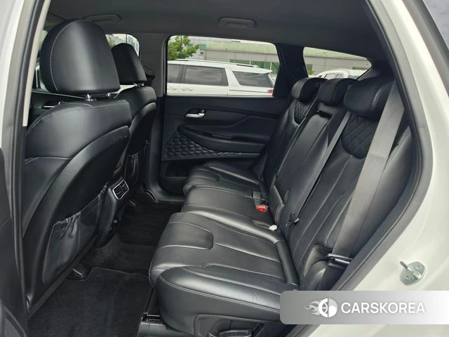 Hyundai The New Santa Fe 2023 Белый из Кореи, фото 3