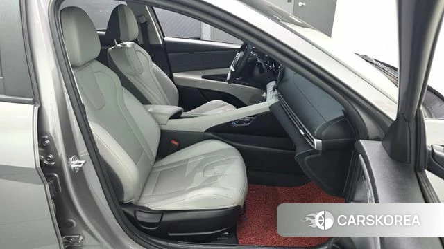 Hyundai Avante Hybrid (CN7) 2022 Серый из Кореи, фото 3