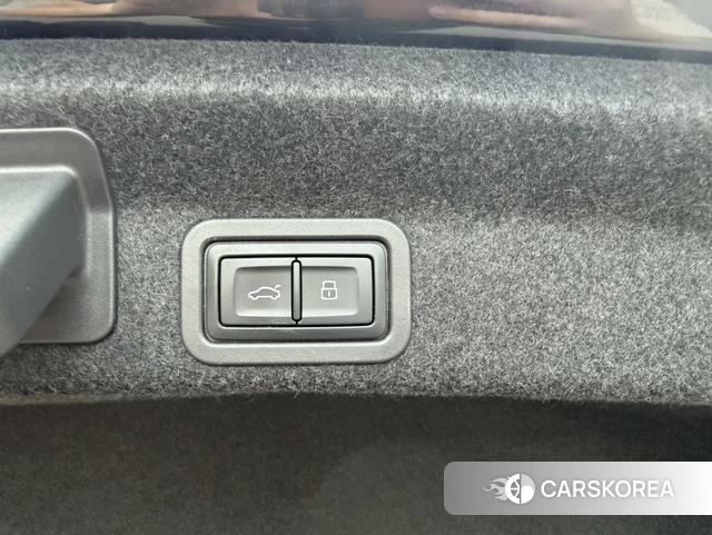 Audi A6L 2024 Черный из Китая, фото 3