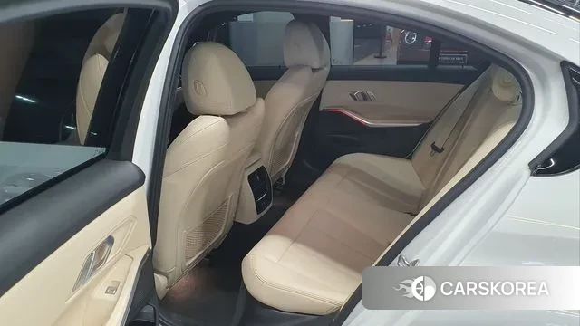 BMW 3 Series (G20) 2022 Белый из Кореи, фото 3