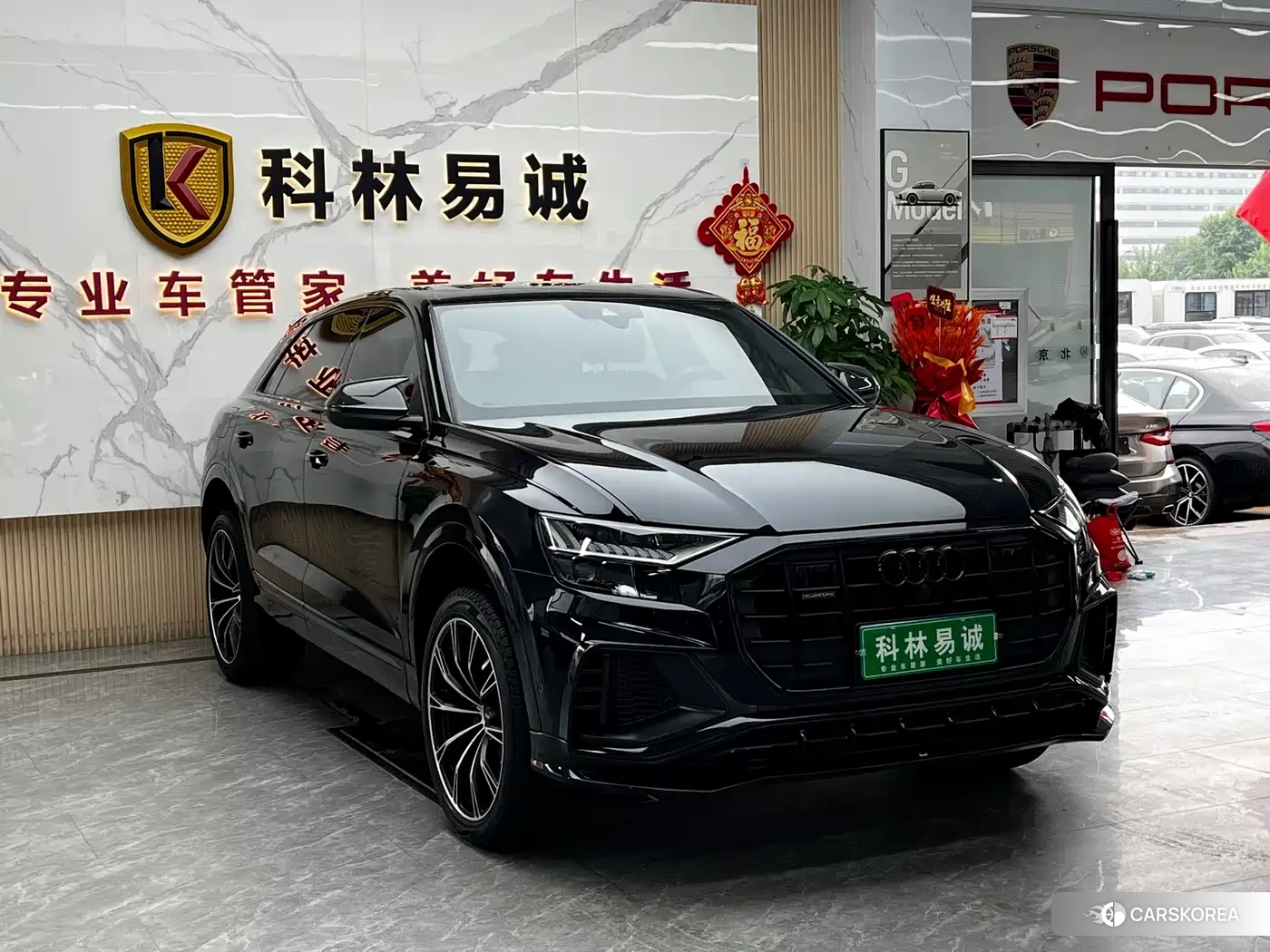 Audi Q8 2020 Черный из Китая, фото 3
