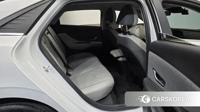 Hyundai Avante (CN7) 2022 Белый из Кореи, фото 3