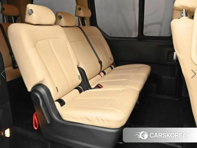 Hyundai Staria 2024 Белый из Кореи, фото 3