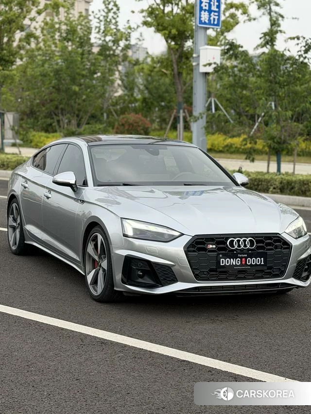 Audi S5 2021 Серебристо-серый из Китая, фото 3