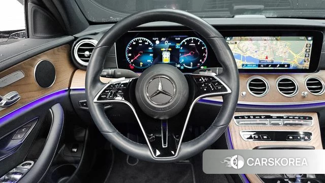 Mercedes-Benz E-Class W213 2022 Белый из Кореи, фото 3