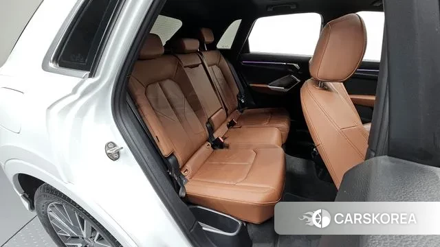 Audi Q3 (F3) 2022 Белый из Кореи, фото 3