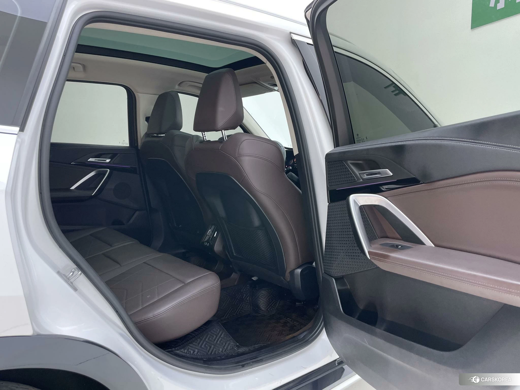 BMW X1 2023 Белый из Китая, фото 3