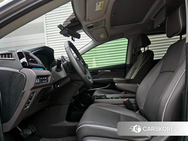 Honda Odyssey 2022 Серый из Кореи, фото 3